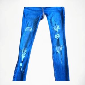 HOLLISTER SIZE 0 LONG 24X32 MID-RISE SUPER SKINNY JEAN